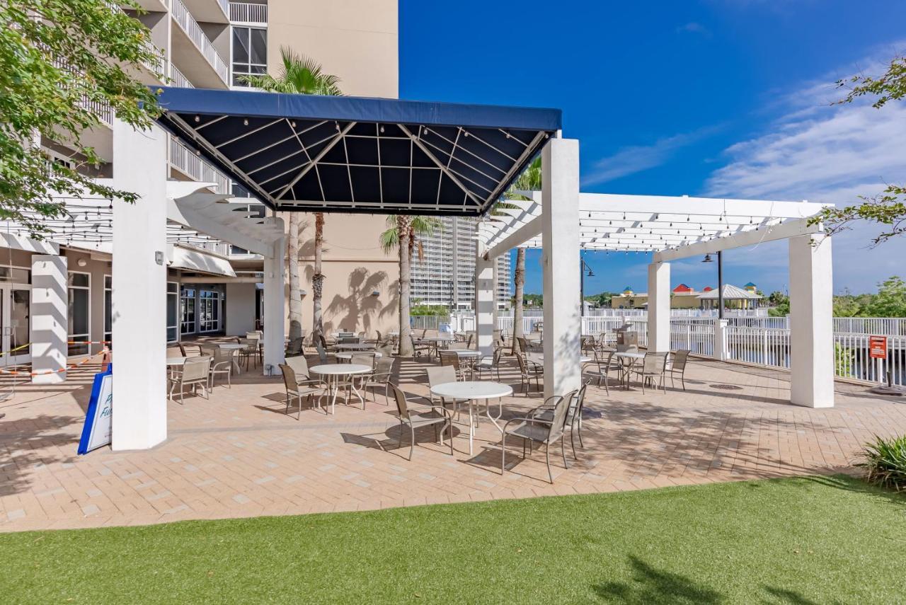 Apartment Luxurious 4 Bedroom Condo! Gulf Views! Sleeps 10 & Easy Beach Access! By Dolce Vita Getaways Pcb