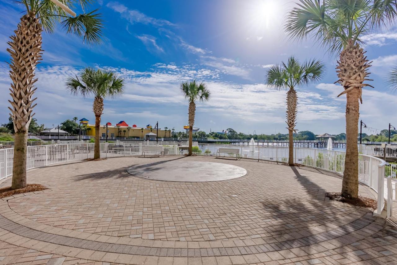Luxurious 4 Bedroom Condo! Gulf Views! Sleeps 10 & Easy Beach Access! By Dolce Vita Getaways Pcb Panama City Beach