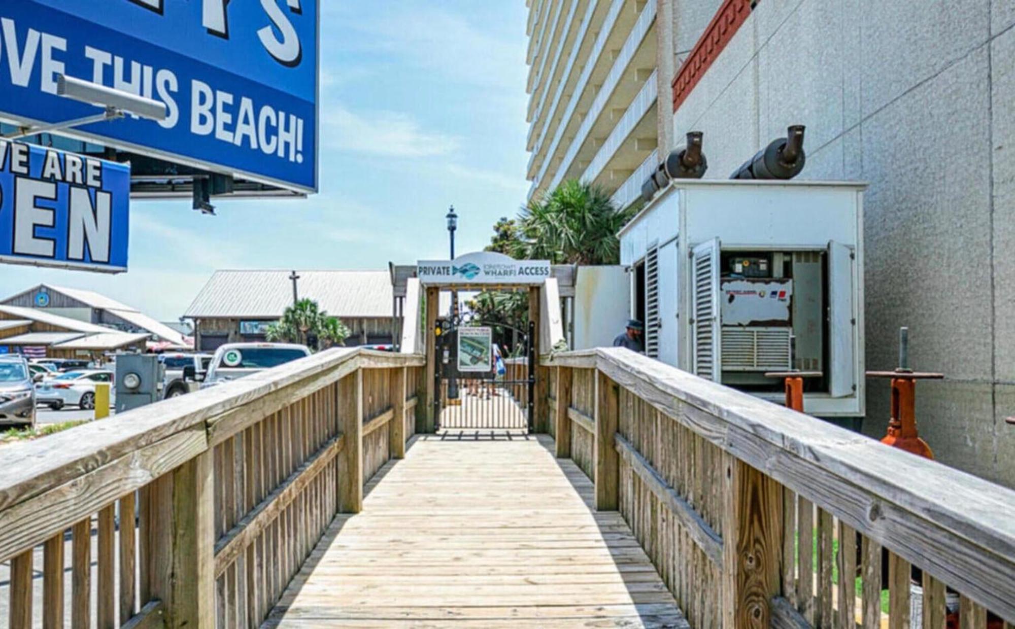 Apartment Luxurious 4 Bedroom Condo! Gulf Views! Sleeps 10 & Easy Beach Access! By Dolce Vita Getaways Pcb *